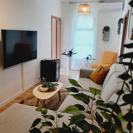 Apartment Infiniti Sunrise *